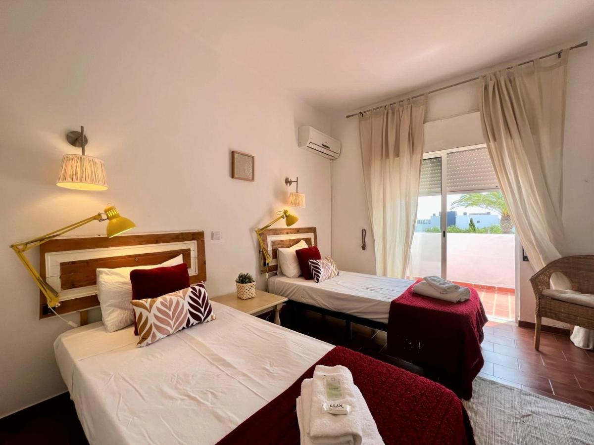 Apartamento Armacao De Pera Twins 2 With Pool By Homing Exterior foto
